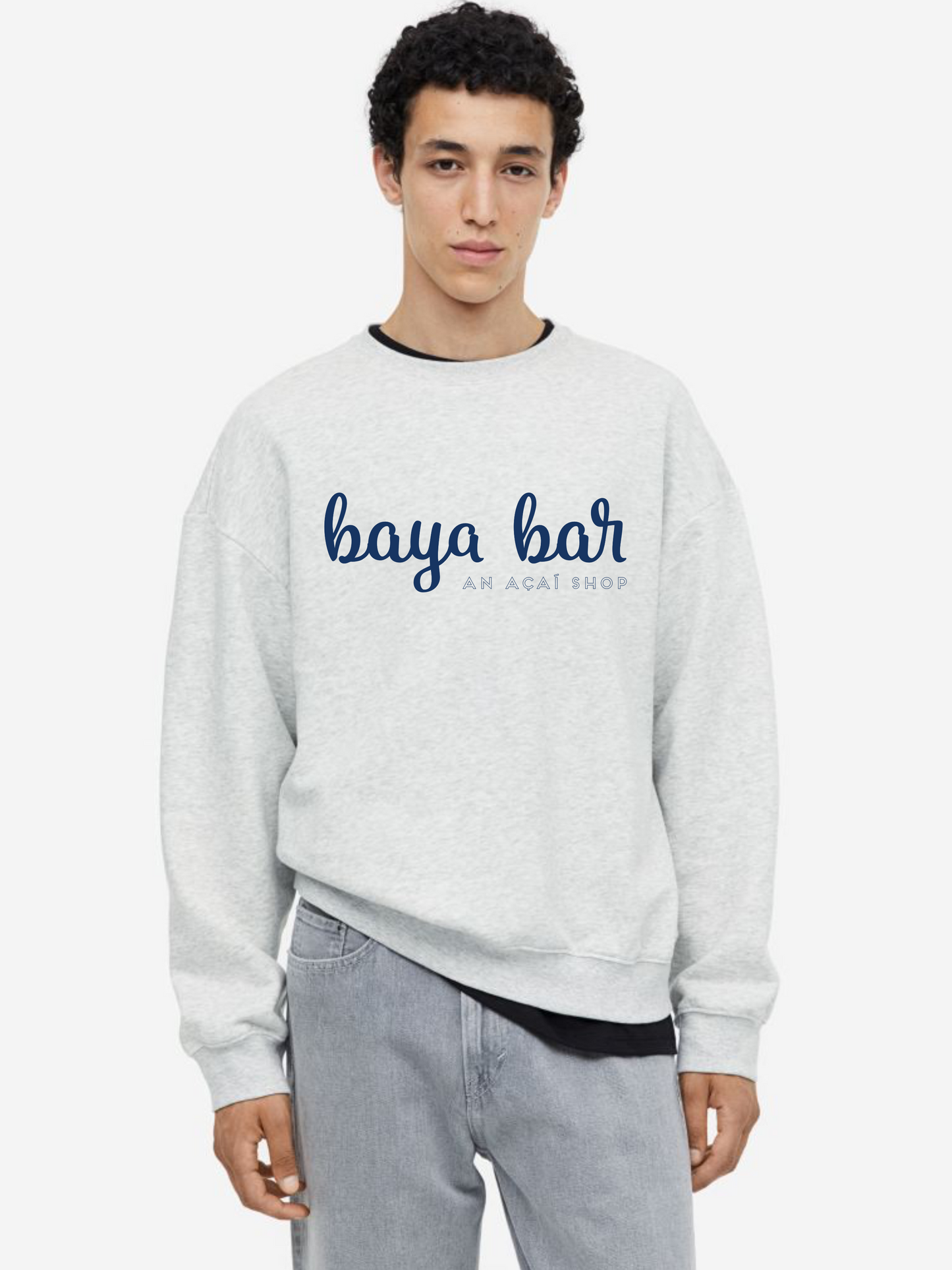 Grey Crewneck wit Navy Script
